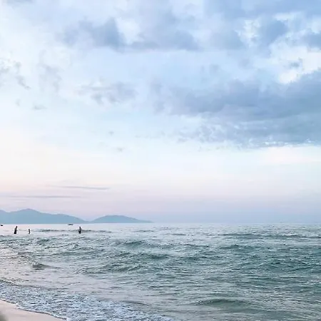 Charming And Spacious Beach Homestay 4 Rooms 1 Pool Entire Palace Dien Ban Exterior photo
