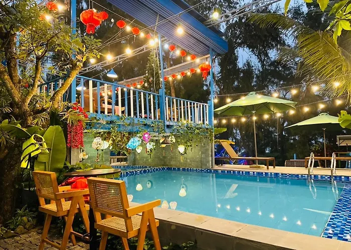 Charming And Spacious Beach Homestay 4 Rooms 1 Pool Entire Palace